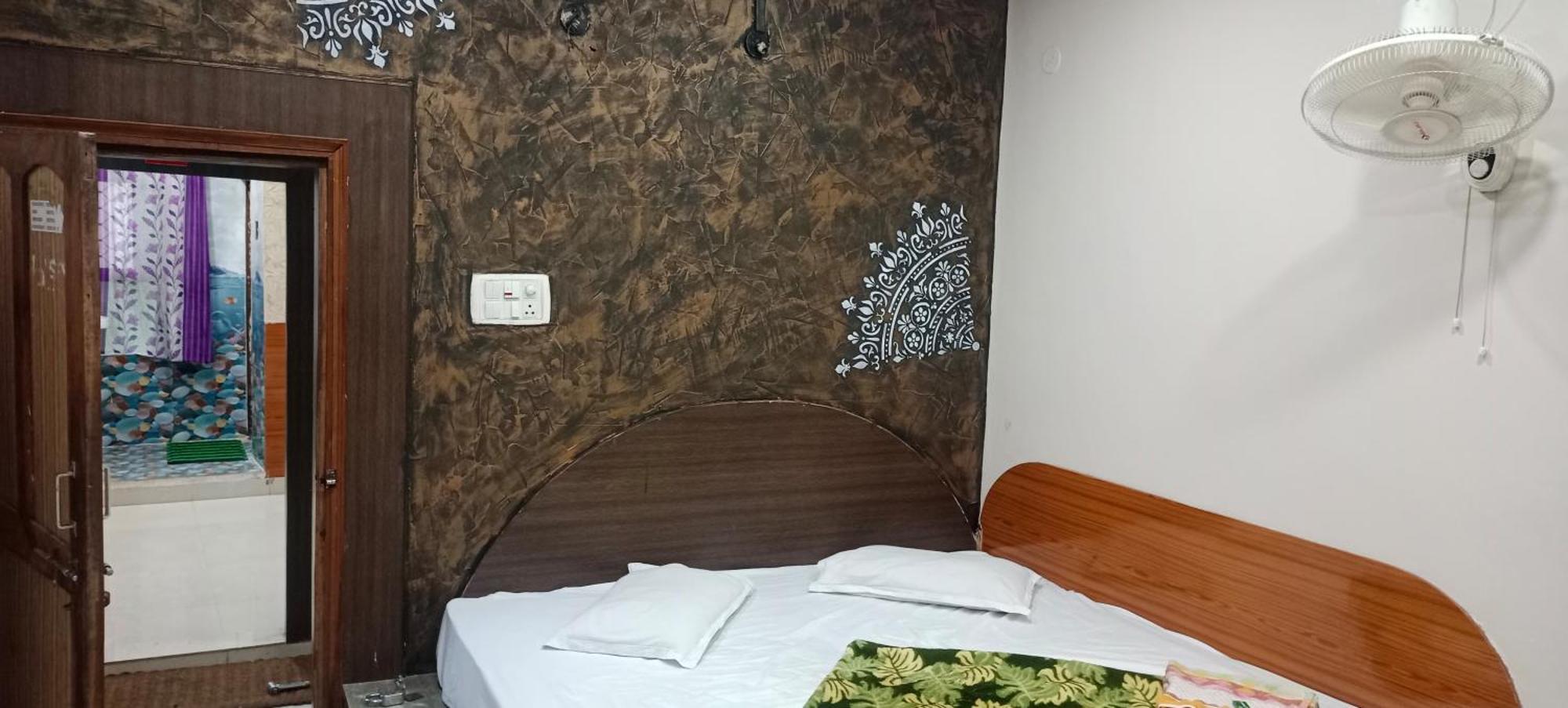 New Hotel Rajvihar Pachmarhi Luaran gambar
