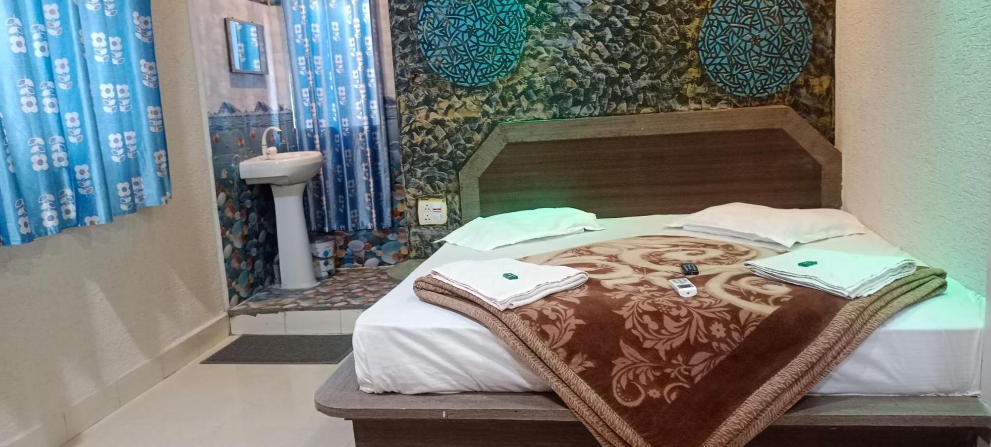 New Hotel Rajvihar Pachmarhi Luaran gambar